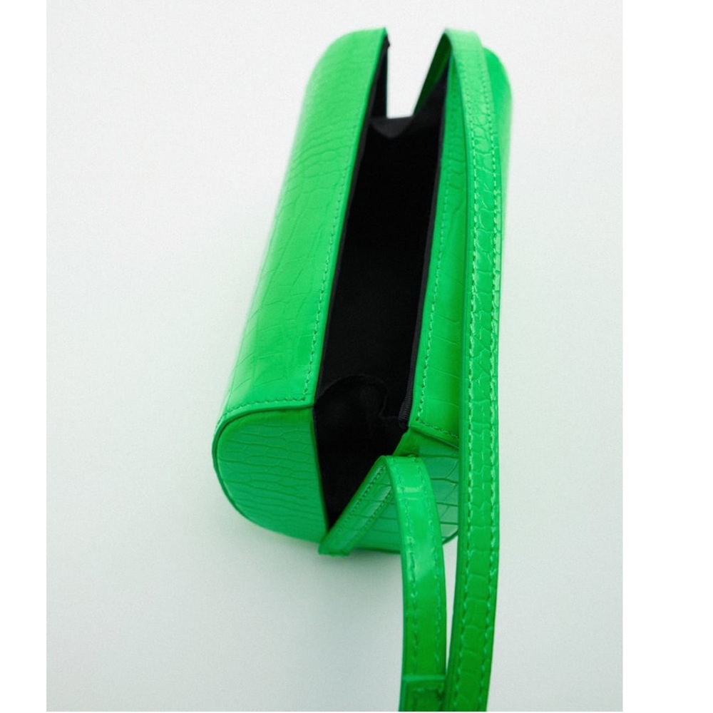 NWT Zara Rigid Embossed Animal Print Crossbody Box Bag Green RARE Bloggers Fav - Picture 3 of 12